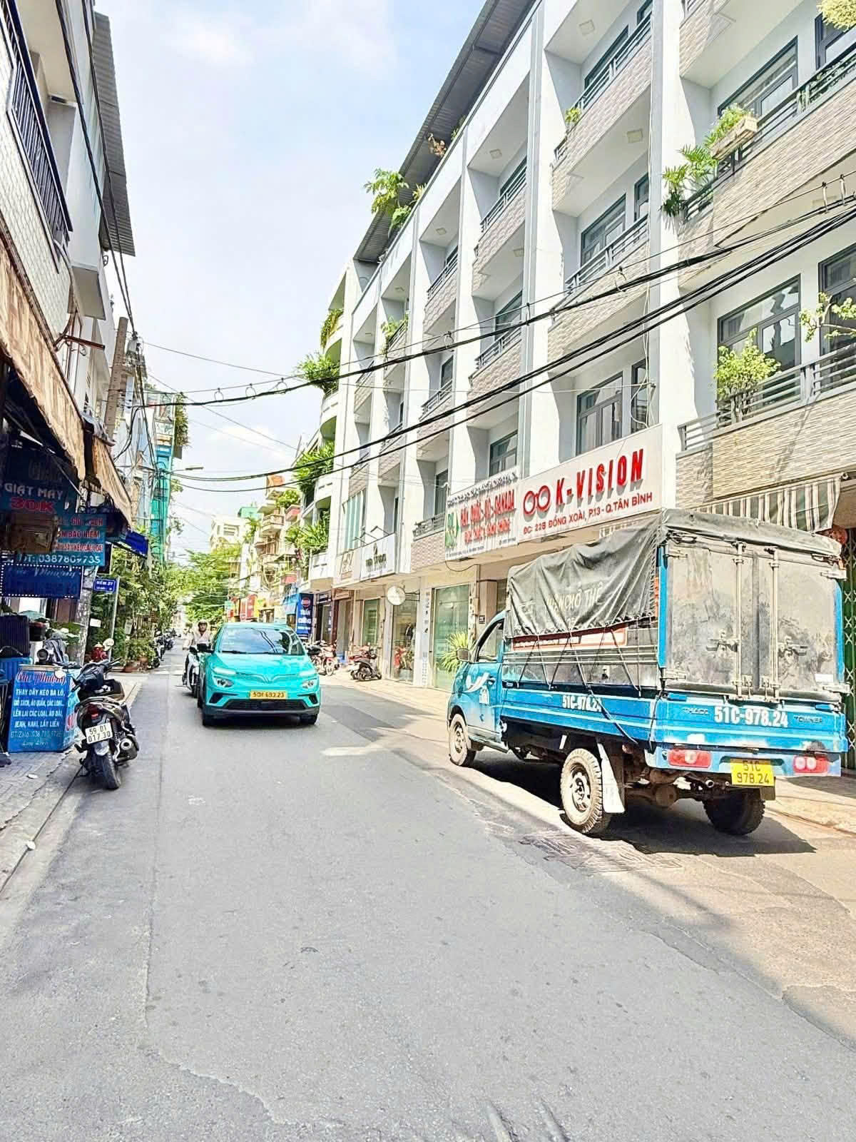 Bán Nhà Mặt tiền Đồng Xoài - giao Cộng Hòa, K300, 4,3x4,5m, 5 Tầng - 3PN, 5,8 Tỷ. 16008802