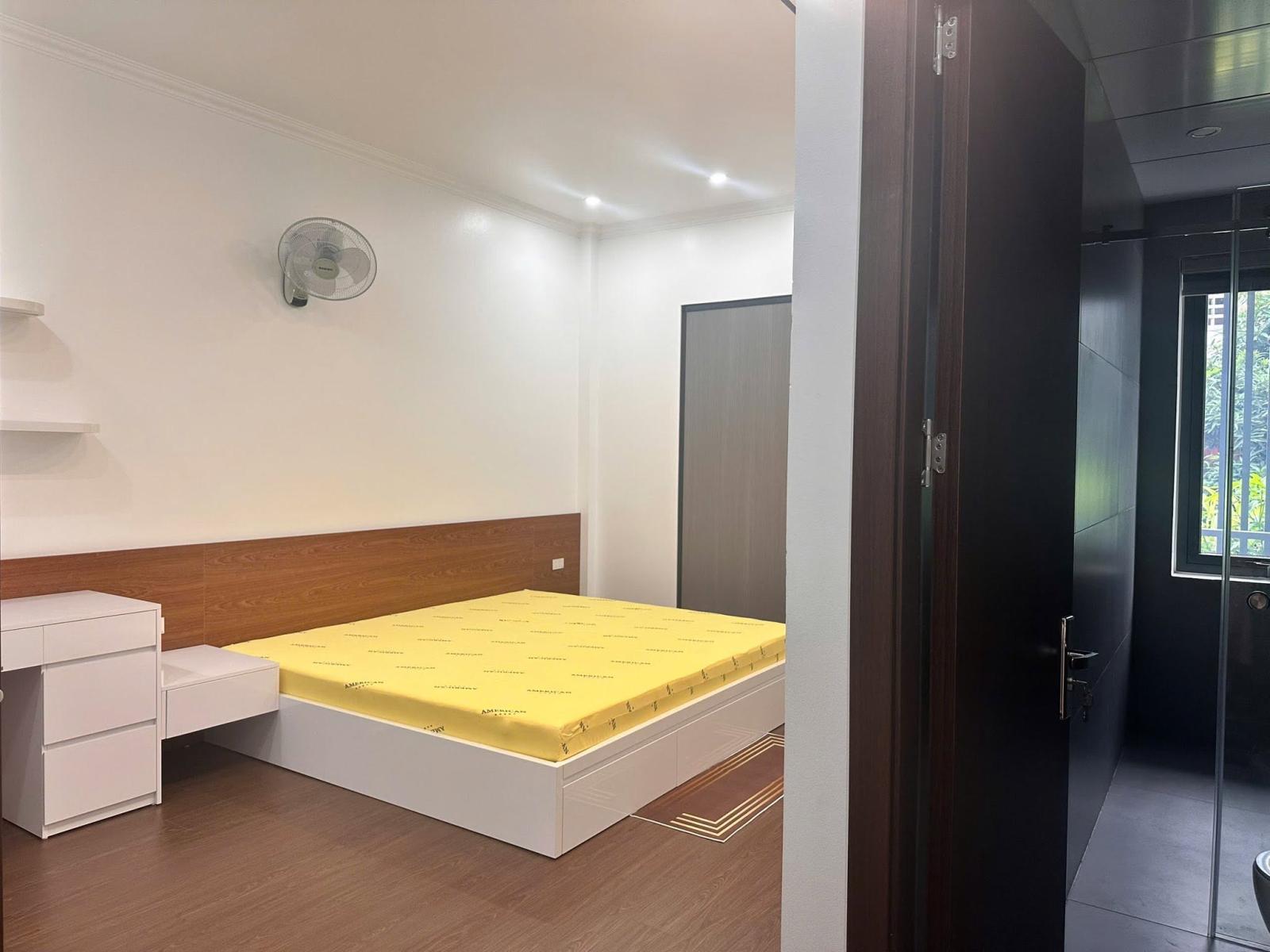 Cho thuê nhà 4 tầng, có thang máy KĐT phía Tây Nam Cường, TP HD, 64m2, mt 4m, 4 ngủ 16008856