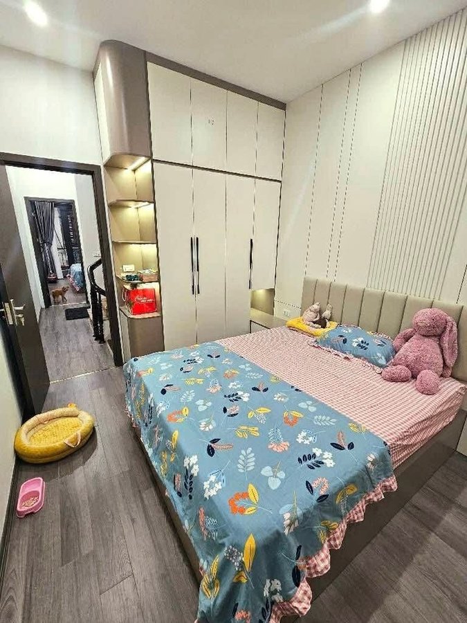 Bán Nhà Hoàng Văn Thái. Thanh Xuân. Ô Tô. DT 41m2. MT 3.2m. 4 Tầng. Giá 13.8 Tỷ. 16008876