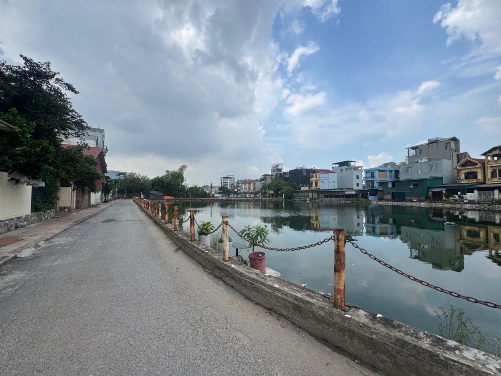 Bán Nhà Bát Khối 11 tỷ 86m ô tô đỗ cửa,vỉa hè view hồ 16008879