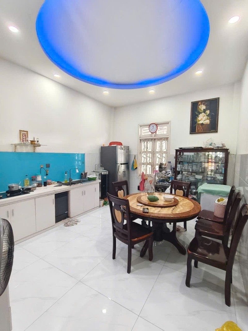 Bán nhà đường Man Thiện, Tăng Nhơn Phú A, Thủ Đức, TP HCM. DT  75m2, 4 tầng, giá 7.48 tỷ, sổ hồng 16008884