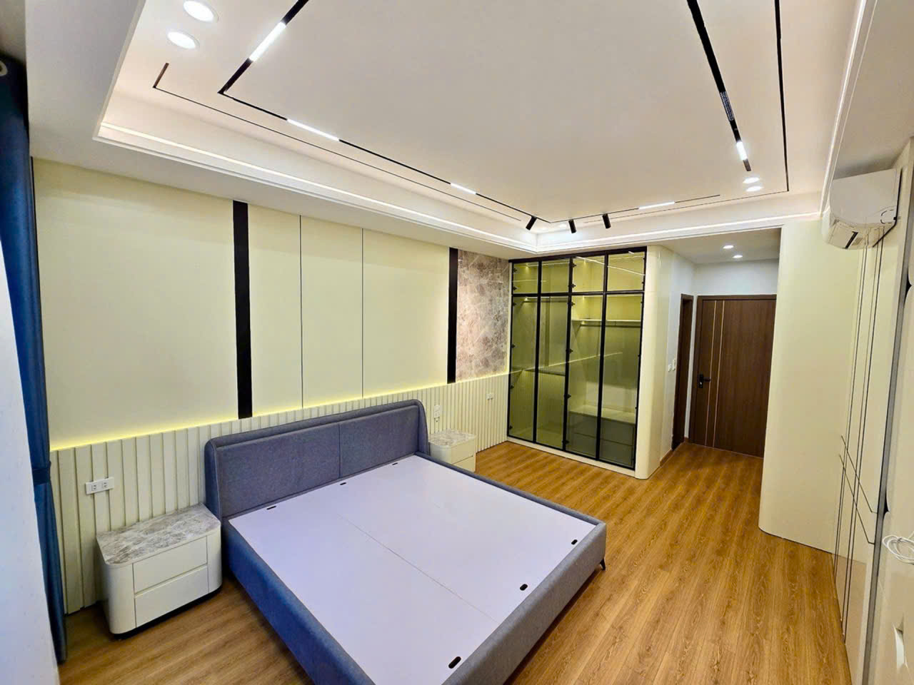 🔥 NHÀ PHÂN LÔ 918 QUÂN ĐỘI – VỈA HÈ, Ô TÔ TRÁNH – THANG MÁY – GARA 2 Ô TÔ – VIEW HỒ PHÚC ĐỒNG 💎 16008893