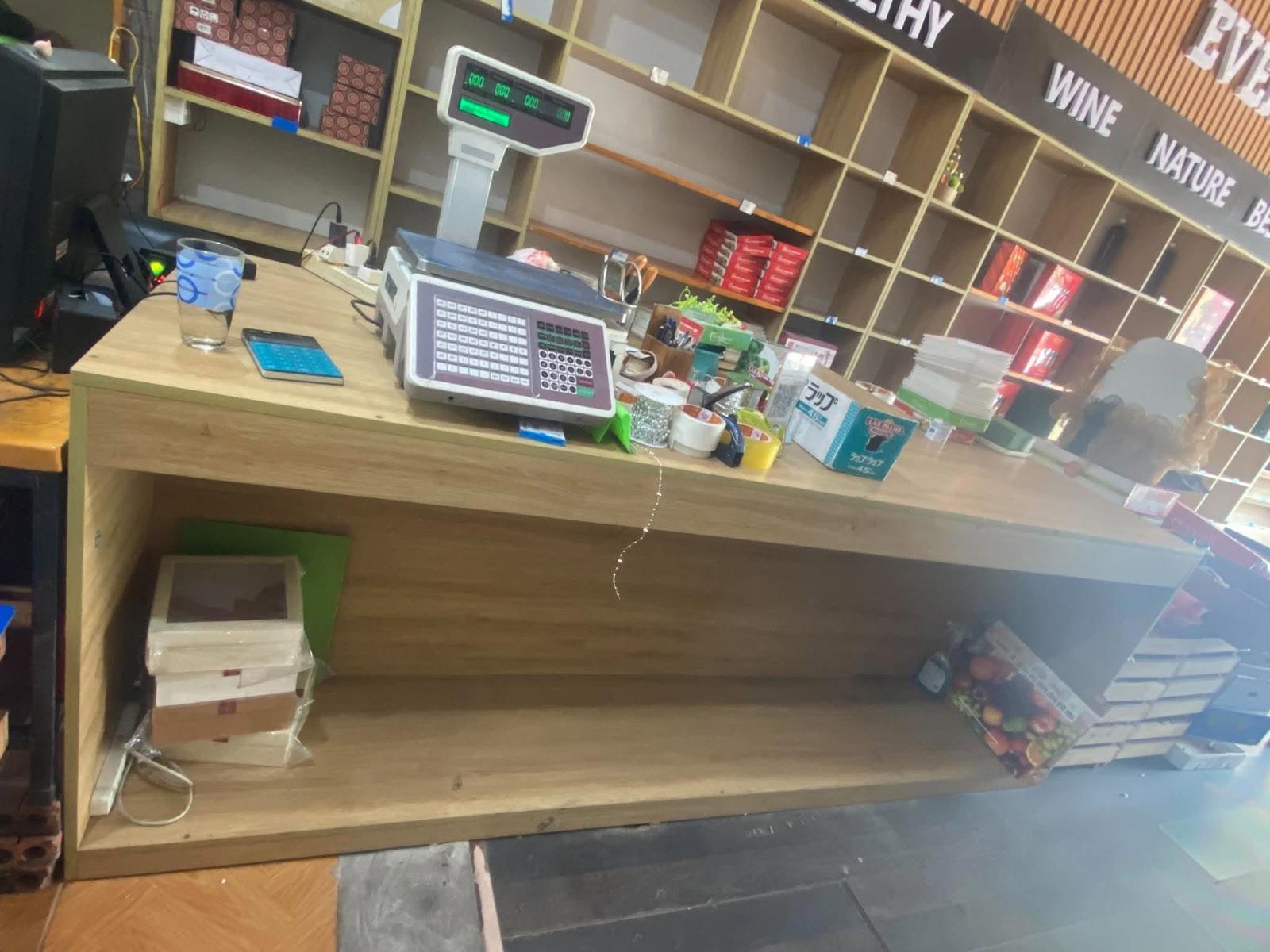 SANG NHƯỢNG CỬA HÀNG TRÁI CÂY NHẬP KHẨU Địa chỉ: Nguyễn VĂn Linh TP Hưng Yên 16008912