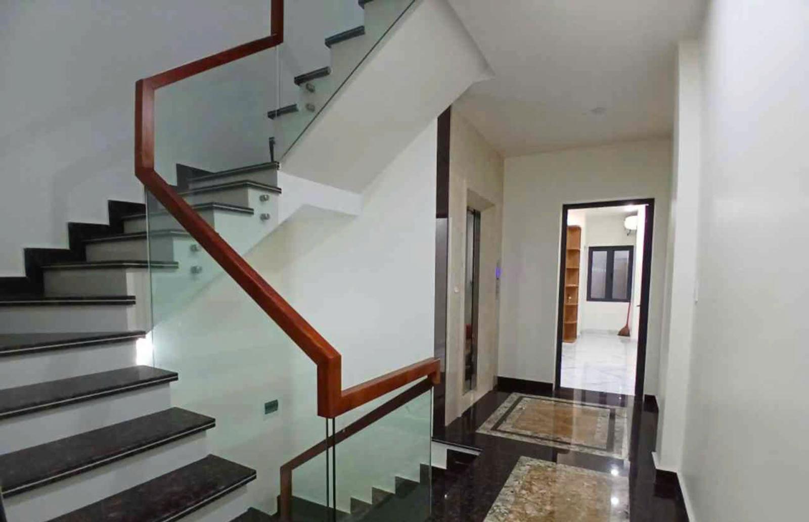 Bán nhà đường Lê Hồng Phong - Nhà dân tự xây 70m2, thang máy, vị trí đẹp 16008971