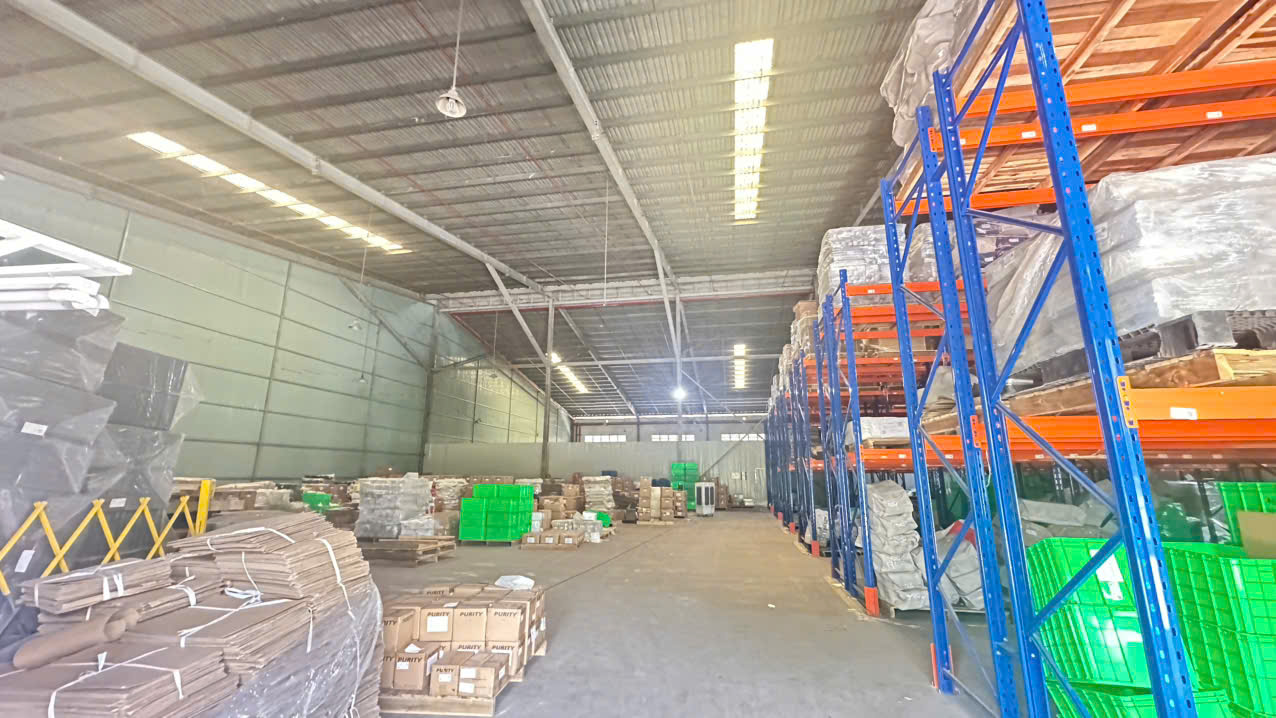 XT218 Nhà Xưởng kiên cố, xưởng trống sẵn sàng bàn giao hoạt động lâu dài ổn định 16009075