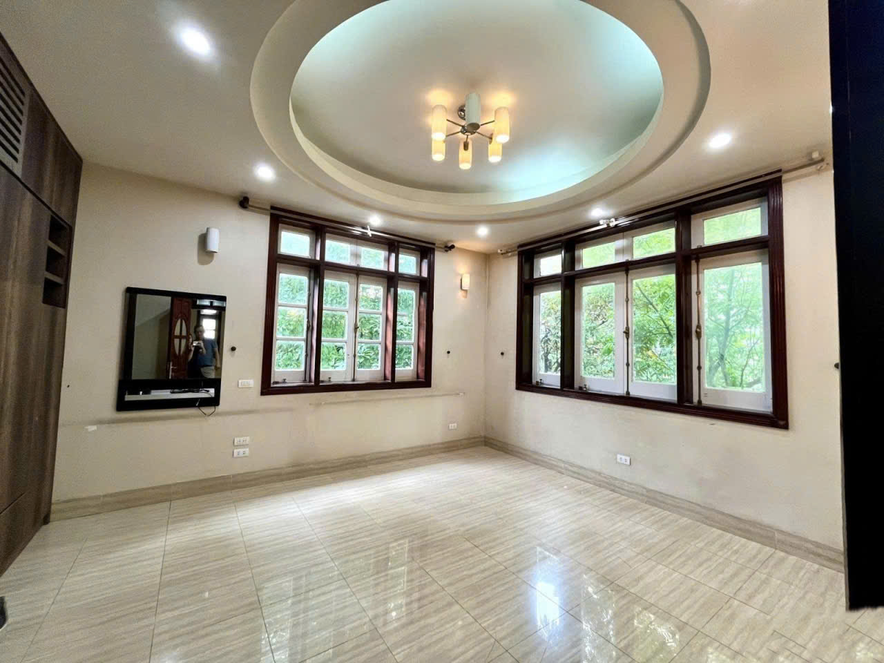CHO THUÊ BIỆT THỰ NGUYỄN CHÁNH – TRUNG HÒA, CẦU GIẤY  120M² × 4 TẦNG + HẦM  LÔ GÓC  70 TRIỆU/THÁNG 16009153