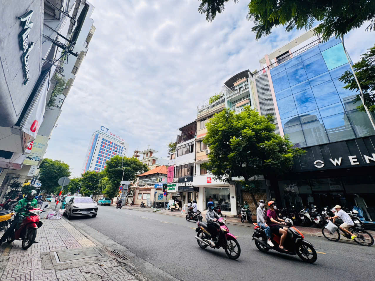 QUẬN 3: CHÍNH CHỦ XƯA 0938676685 BÁN NHÀ 2 TẦNG MẶT TIỀN LÊ VĂN SỸ, P.NHIÊU LỘC- DT 4M*20M VUÔNG 16009195