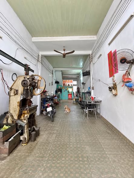 NGUYỄN SƠN – HẺM TẢI SÁT MẶT TIỀN – 99M² NGANG 4.1M – 2 TẦNG 10.2 TỶ TL 16009218