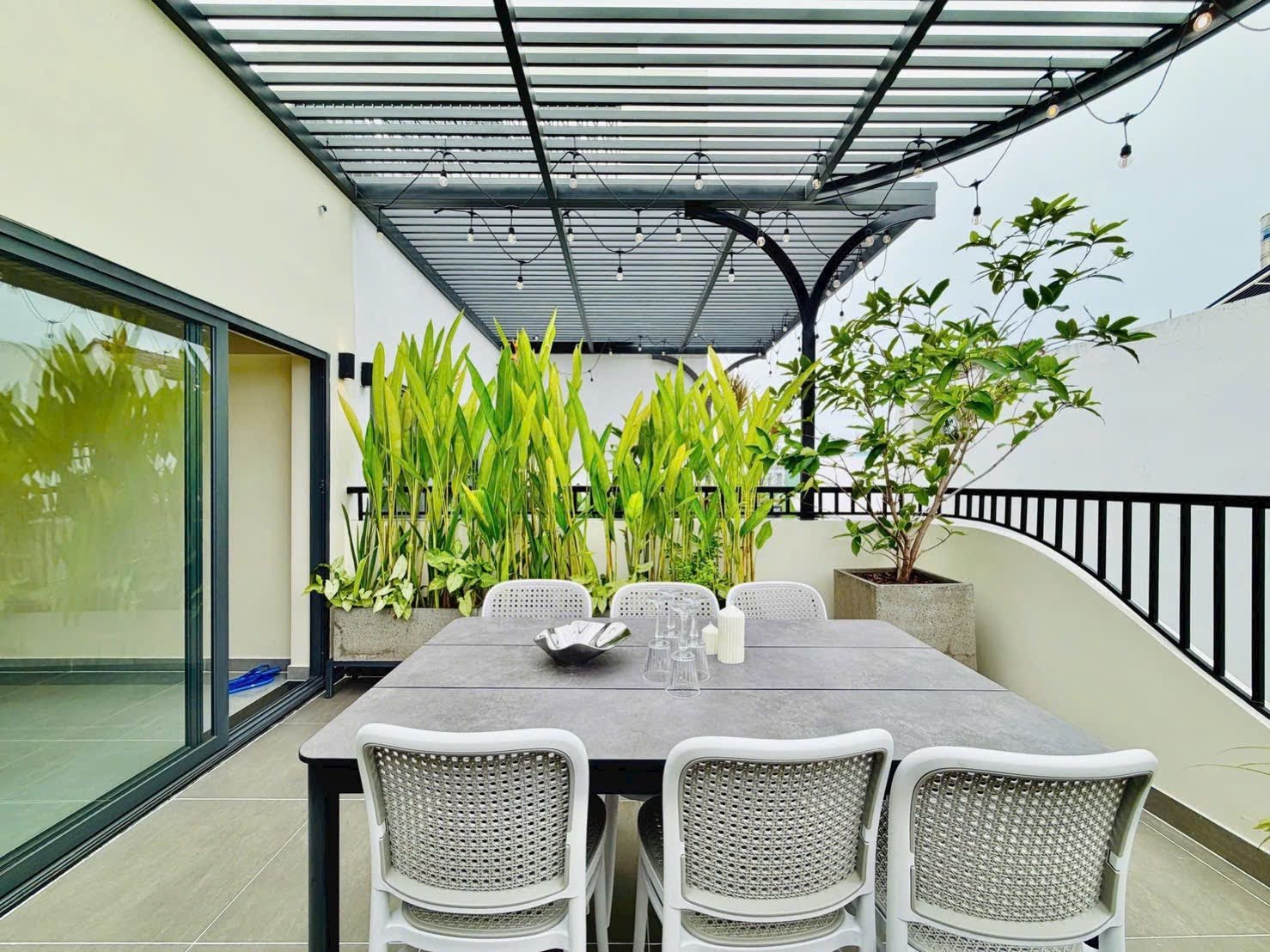 Bán nhà đẹp 5 tầng Luxury hẻm xe hơi ngủ nhà Quang Trung Gò Vấp gần Emart, gần 70M2, 10.xtỷ TL  16009273