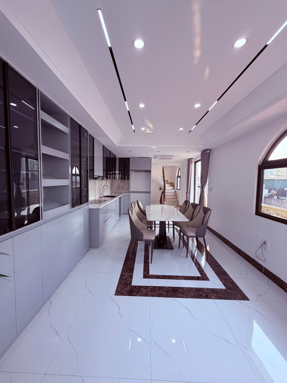 🚨🚨 NGỘP BANK – CHỦ GIẢM SỐC HƠN 1 TỶ?! 🚨🚨
🔥 NHÀ PHỐ SÀI ĐỒNG – LÔ GÓC – GARA – THANG MÁY – 16009287