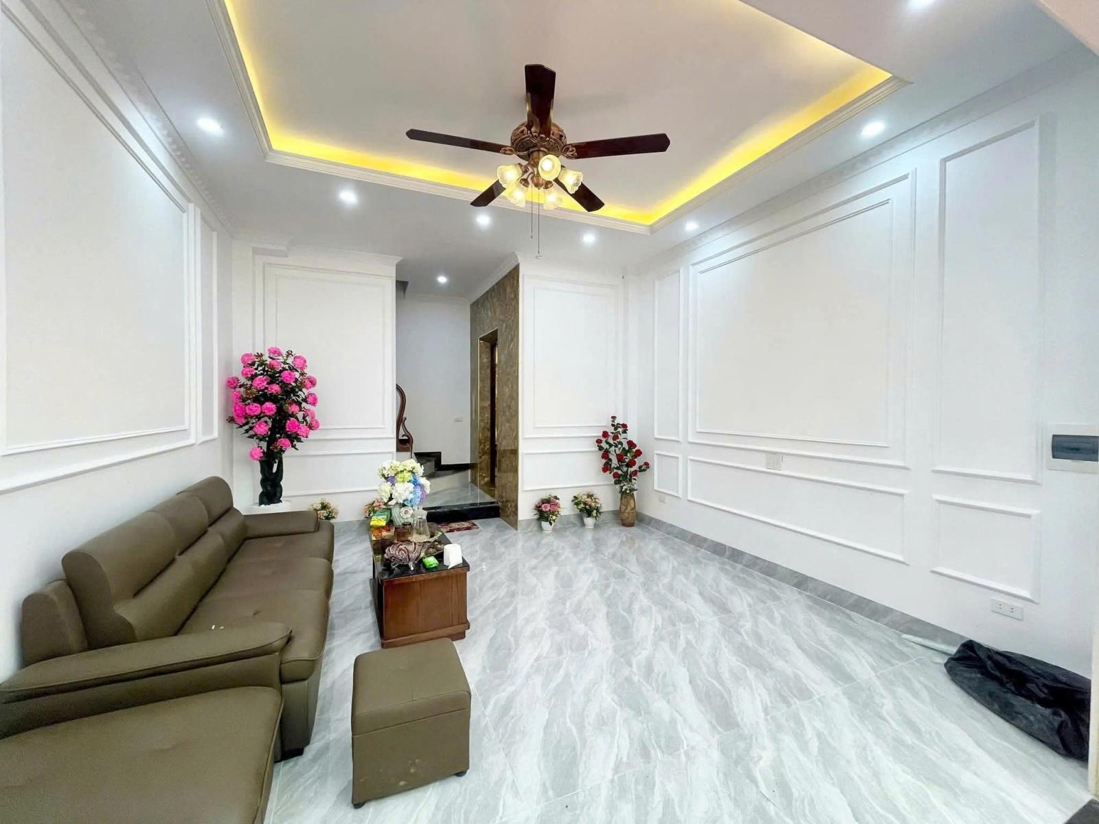 CHO THUÊ NHÀ ĐẸP 6 TẦNG PHÁO ĐÀI LÁNG – ĐỐNG ĐA, HÀ NỘI 16009324