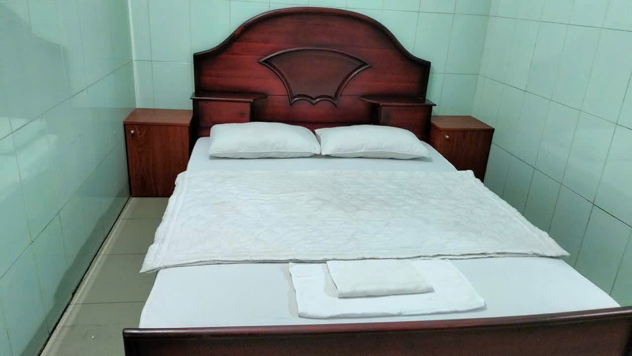 Siêu Phẩm Khách Sạn mặt tiền Hương Lộ 80 -140 m2,4Tầng dòng tièn 30tr/th -Giá 12 tỷ 16009329