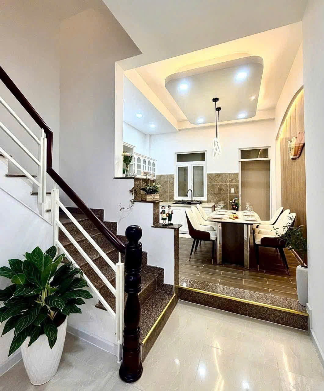 CHO THUÊ NHÀ - Chiến Thắng, P.9, Q.Phú Nhuận - 4pn 4wc - 22tr/tháng 16009364