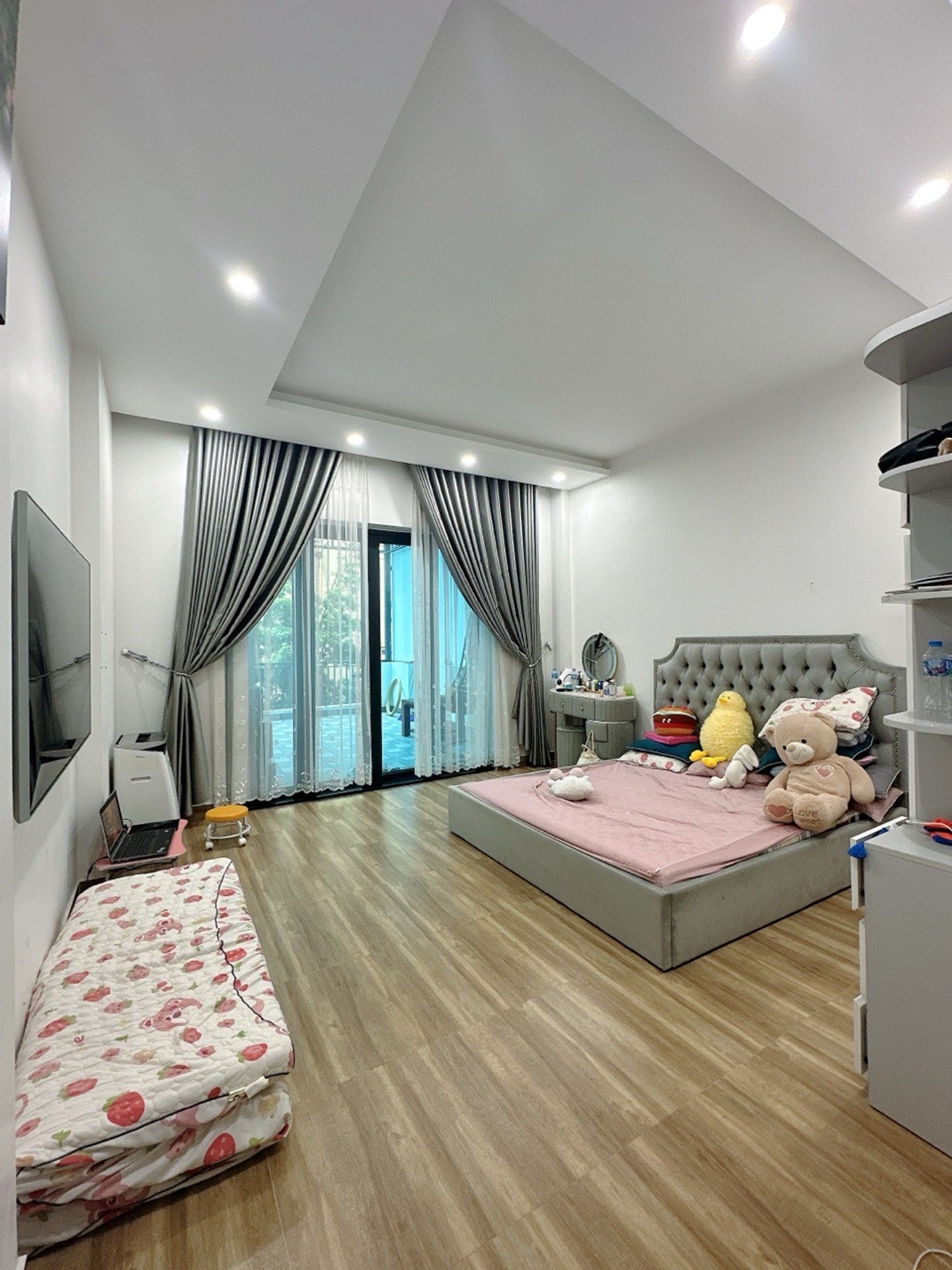 Bán nhà mặt đường Tuyến 2 Lê Văn Thuyết - 90m2, 4 tầng, vị trí đẹp Quán Nam 16009365