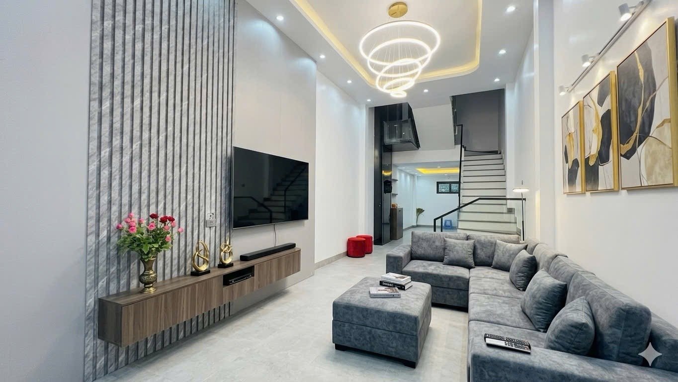 Bán Nhà Lạc Long Quân. Tây Hồ. 5 Tầng Thang Máy. DT 60m2. MT 3.6m. Giá 11.9 Tỷ. 16009371