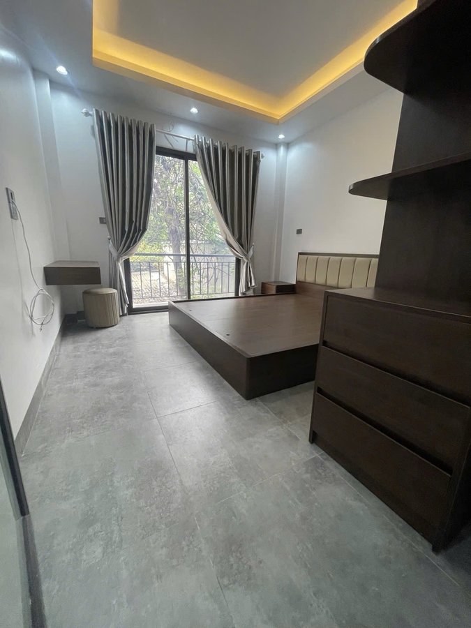 Bán Nhà Lạc Long Quân. Tây Hồ. 5 Tầng Thang Máy. DT 60m2. MT 3.6m. Giá 11.9 Tỷ. 16009371