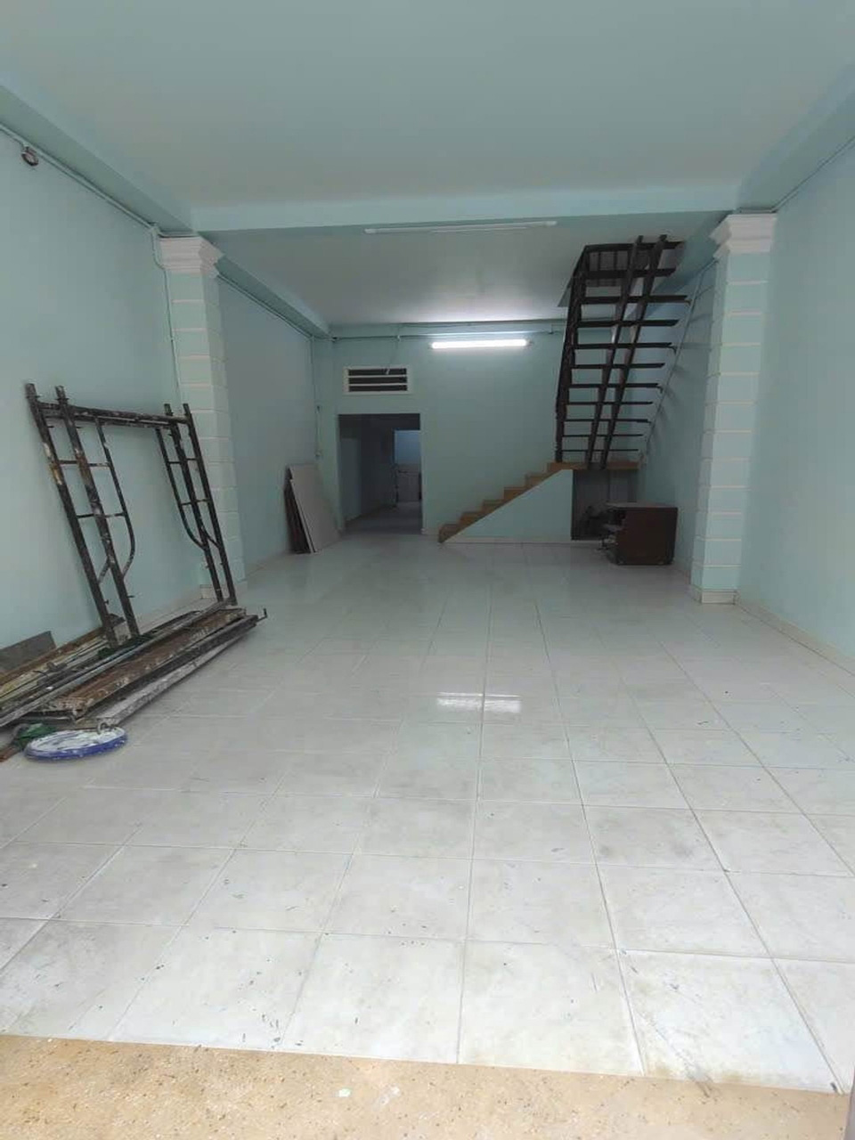 [O2943*] Giá Rẻ cạnh Chợ Xóm Mới - Nhà Thống Nhất vuông vức, Hẻm xe hơi 2T - Giá 5.x tỷ 16009416