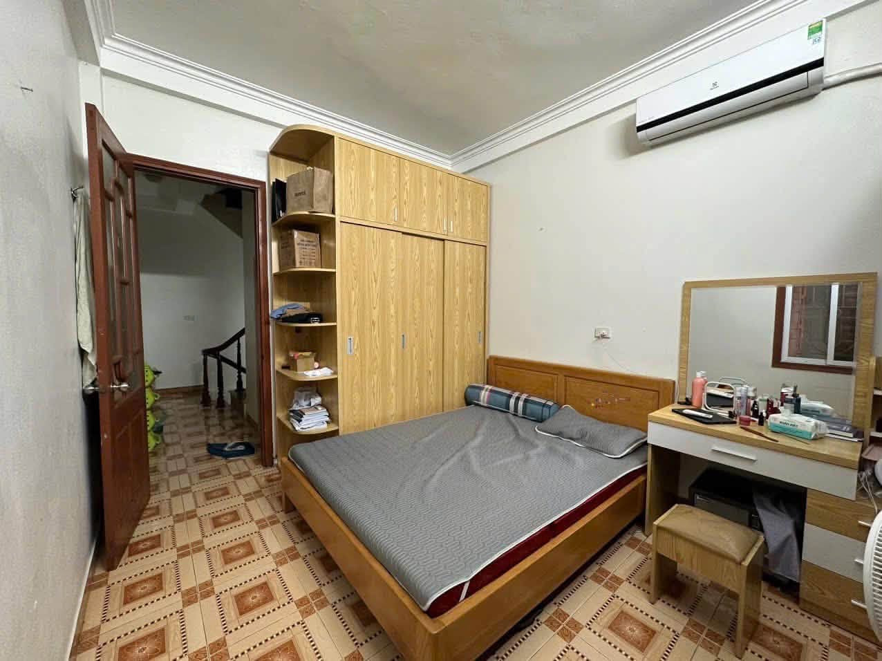 Cần cho THUÊ NHÀ Nguyên Căn Có Diện Tích 30m2 Tại số 6 ngõ 750 kim Giang. 16009418