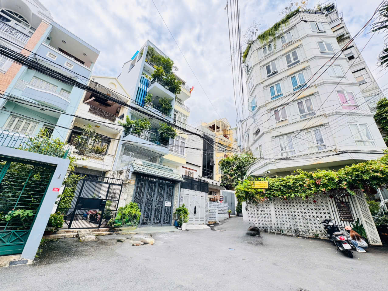 QUẬN 1: BÁN NHÀ 2 TẦNG MẶT TIỀN HXH VIP NGUYỄN BỈNH KHIÊM, P.SÀI GÒN- DT ĐẸP 4M*18,4M VUÔNG VỨC- 16009451