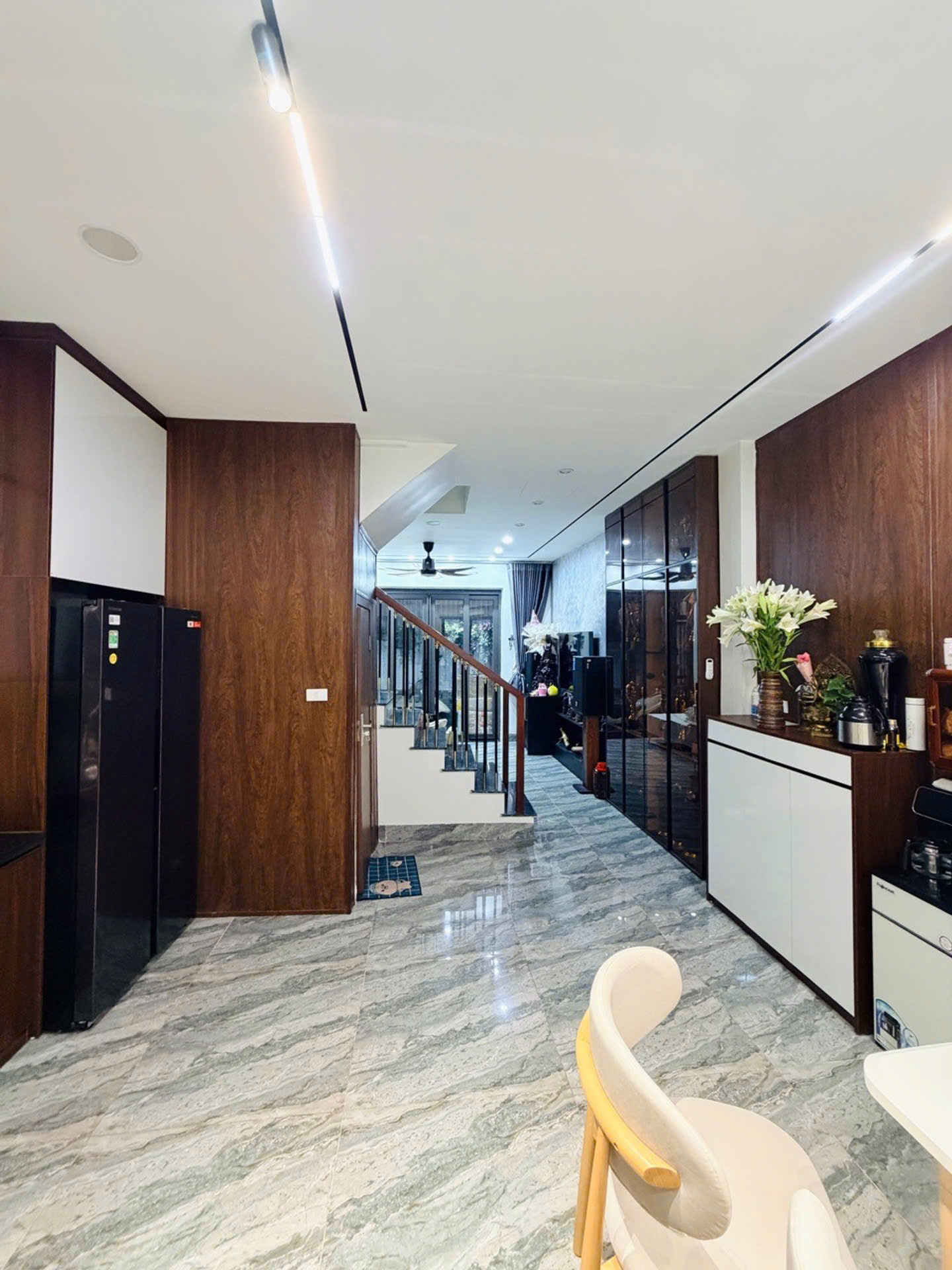 Bán nhà Nguyễn Văn Cừ, Long Biên 50m² x 5 tầng, phân lô, ô tô ở ngay. Dưới 10.9 tỷ 16009465