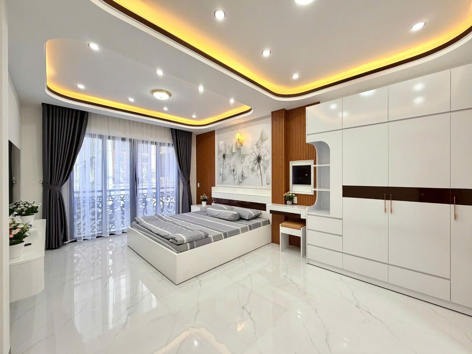 5 TẦNG MỚI KENG FULL NỘI THẤT CAO CẤP - MỞ LỘ GIỚI LÀ NHÀ THÀNH MẶT TIỀN TRẦN QUANG DIỆU - 4PN KHÉP 16009562