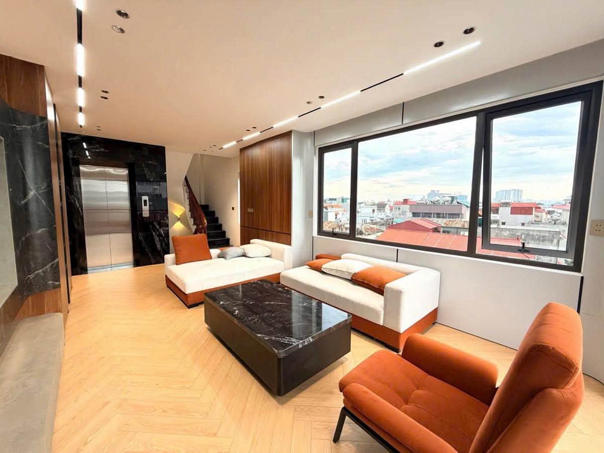 Bán nhà Nguyễn Thái Học 6 tầng thang máy, mặt tiền 5.5m, 60m2, 29.8 tỷ, kinh doanh homestay 16009586
