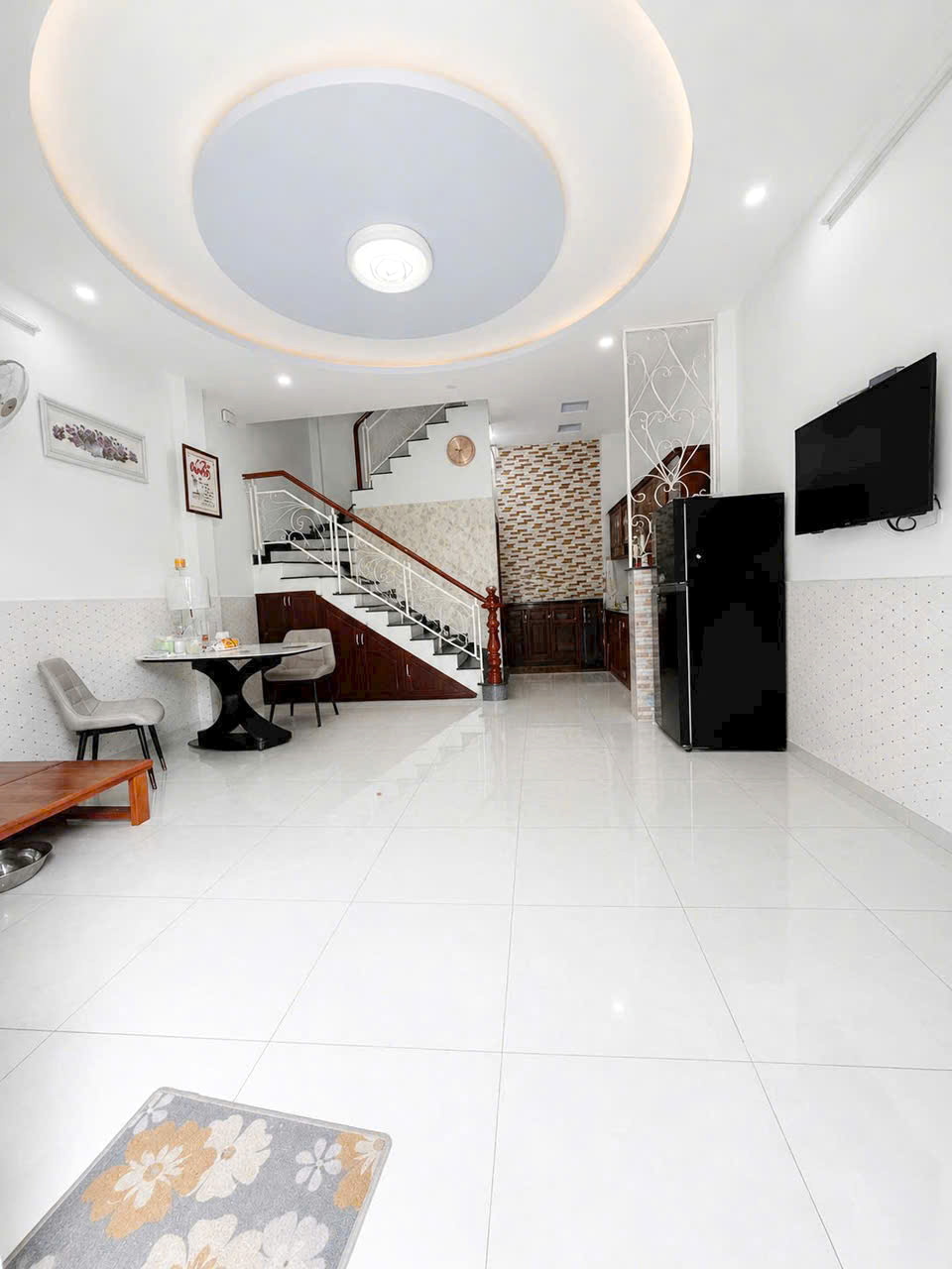 Nhà ngang khủng cách MT Phạm Thế Hiển 50m P4Q8 P.Chánh Hưng 16009632