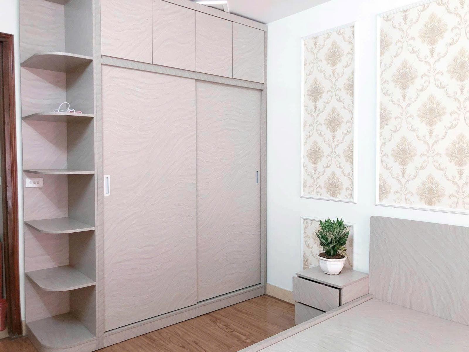 CHO THUÊ NHÀ NGÕ 7XX KIM GIANG  32M² × 5 TẦNG  4PN  12 TRIỆU/THÁNG 16009640