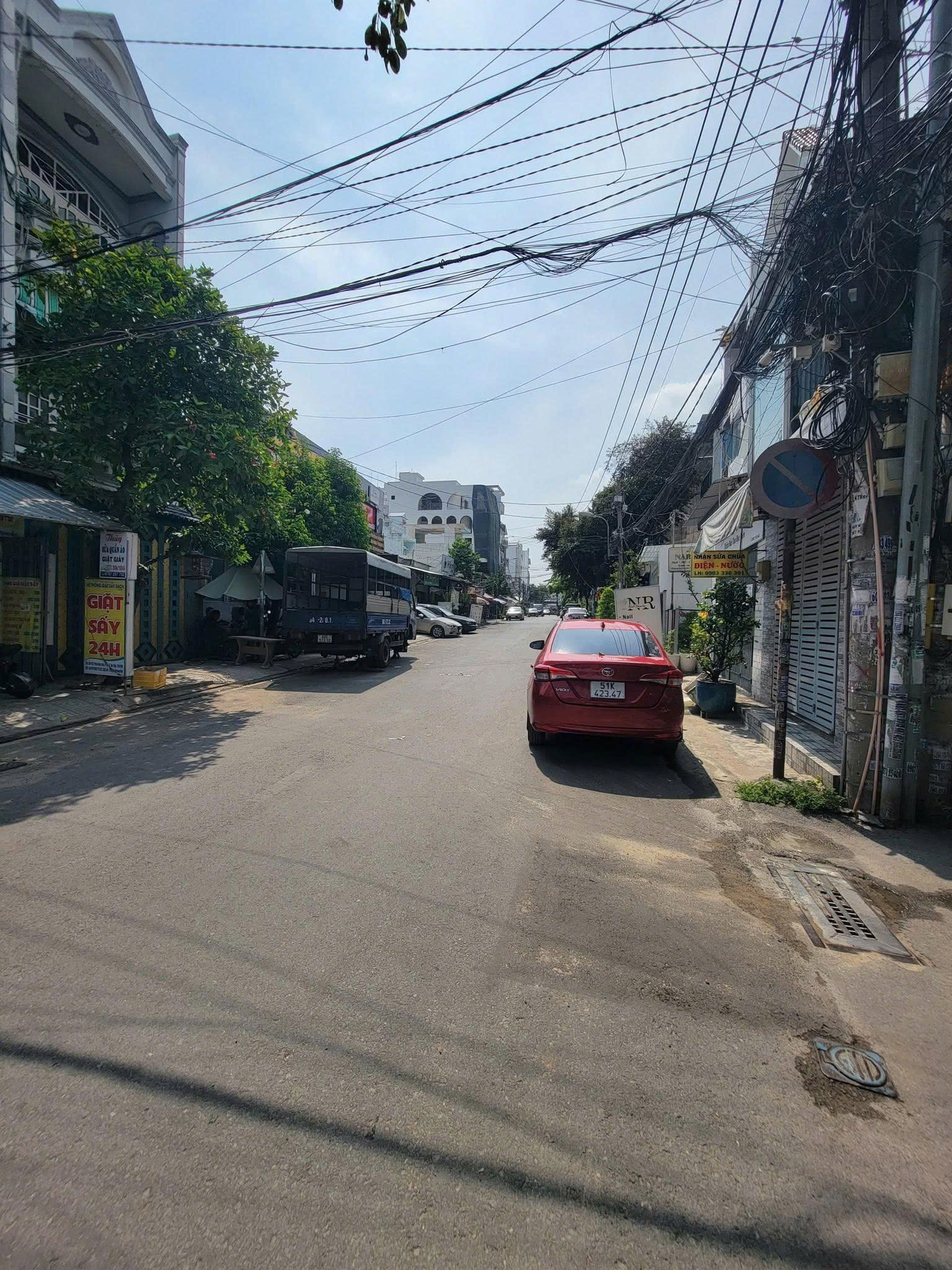 Bán nhà 2 Mặt tiền hẻm 12m Phan Huy Ích, 4,3x15m, 4 Tầng - 12PN, Khai thác 60tr, 10,9 Tỷ 16009665