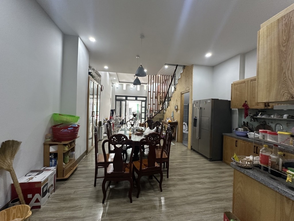 O2949* Nhà 3 tầng vuông A4 Đường  Số 1, gần Chợ Xóm Mới, 7.x tỷ 16009720