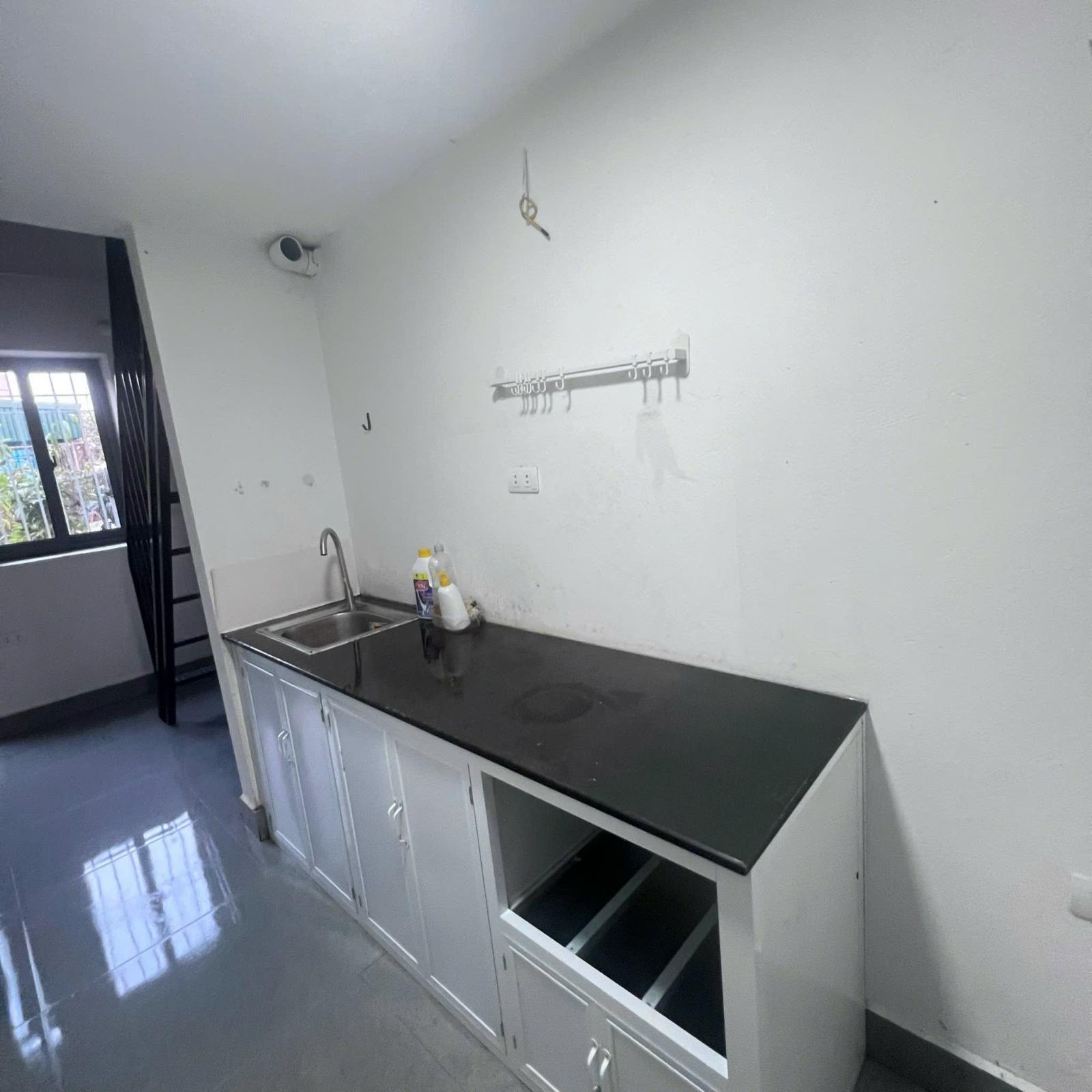 Cho thuê gấp căn hộ chung cư 1 ngủ, 1 khách phường Tứ Liên, Tây Hồ, Hà Nội 16009729