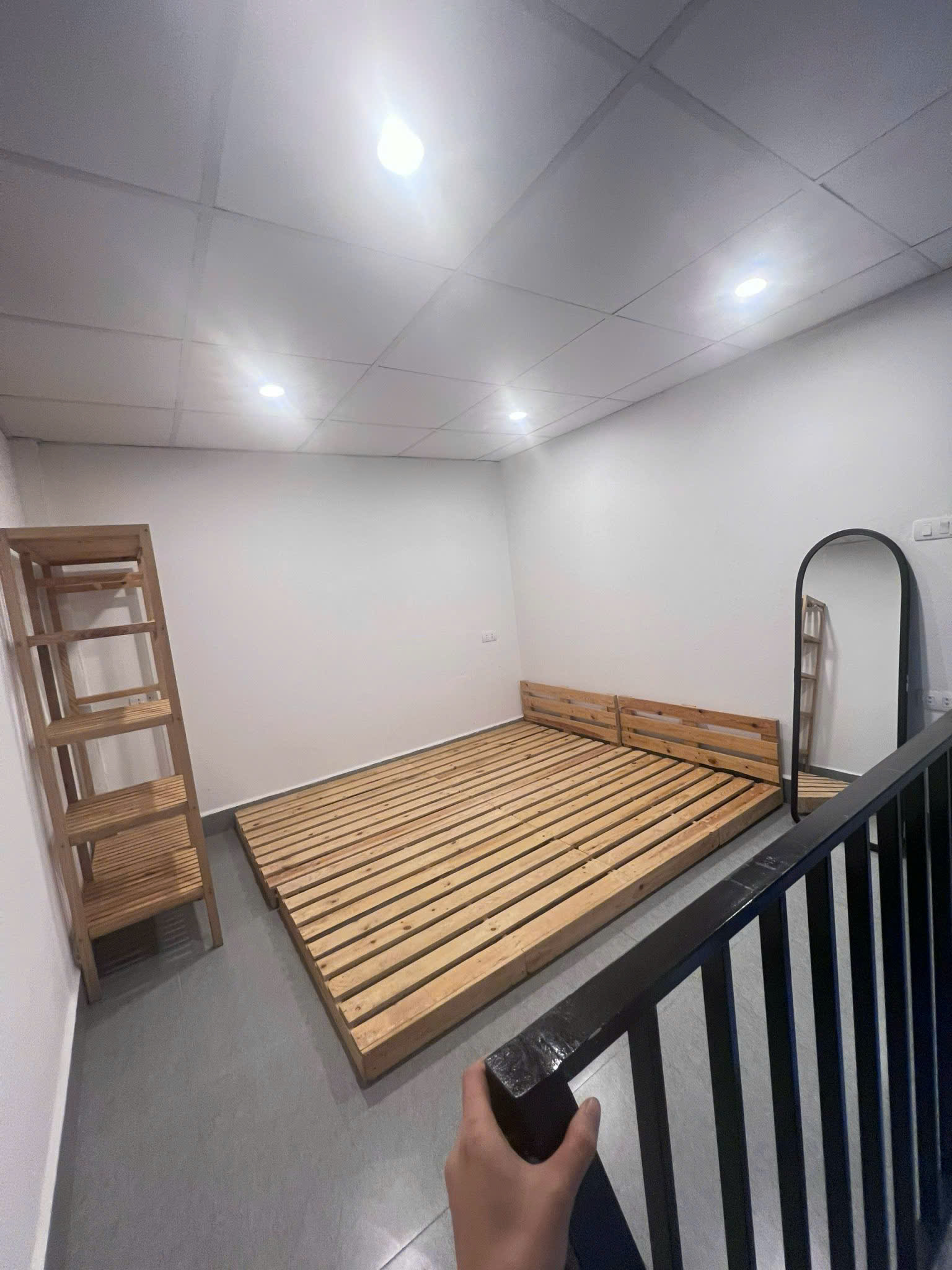 Cho thuê gấp căn hộ chung cư 1 ngủ, 1 khách phường Tứ Liên, Tây Hồ, Hà Nội 16009729