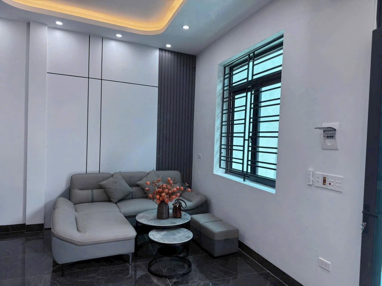 Bán nhà ngõ 169 Nguyễn Thượng Mẫn, ph Bình Hàn, TP HD, 43.9m2, mt rộng, 3 ngủ, 2 vs, 2.68 tỷ 16009769