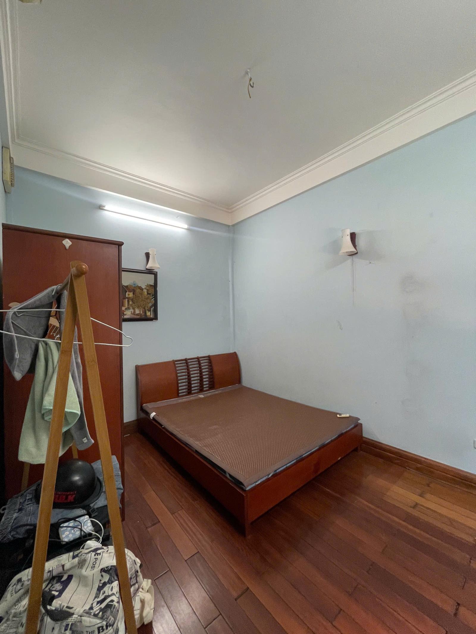 NHƯỢNG PHÒNG TRỌ TẠI 269 LẠC LONG QUÂN, TÂY HỒ, HÀ NỘI 16009765