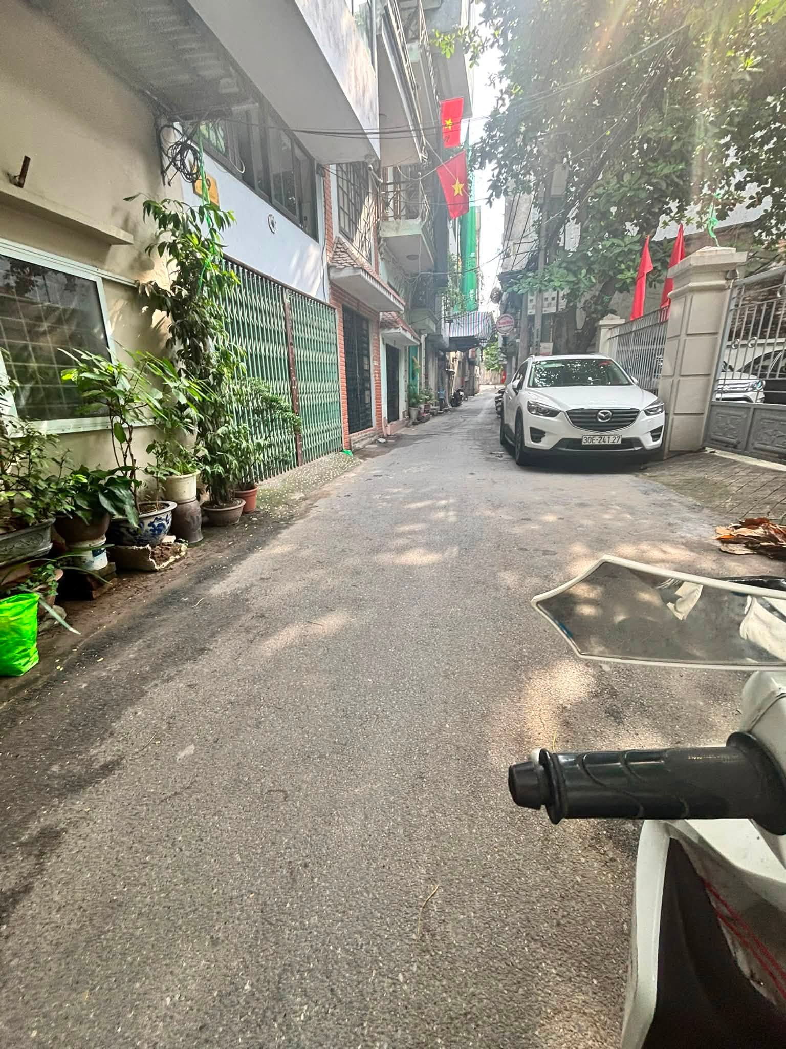 Bán đất tặng nhà Nguyễn Văn Cừ- Ô tô tránh- sát phố -View Câu chương dương 56m hơn 17 tỷ 16009774
