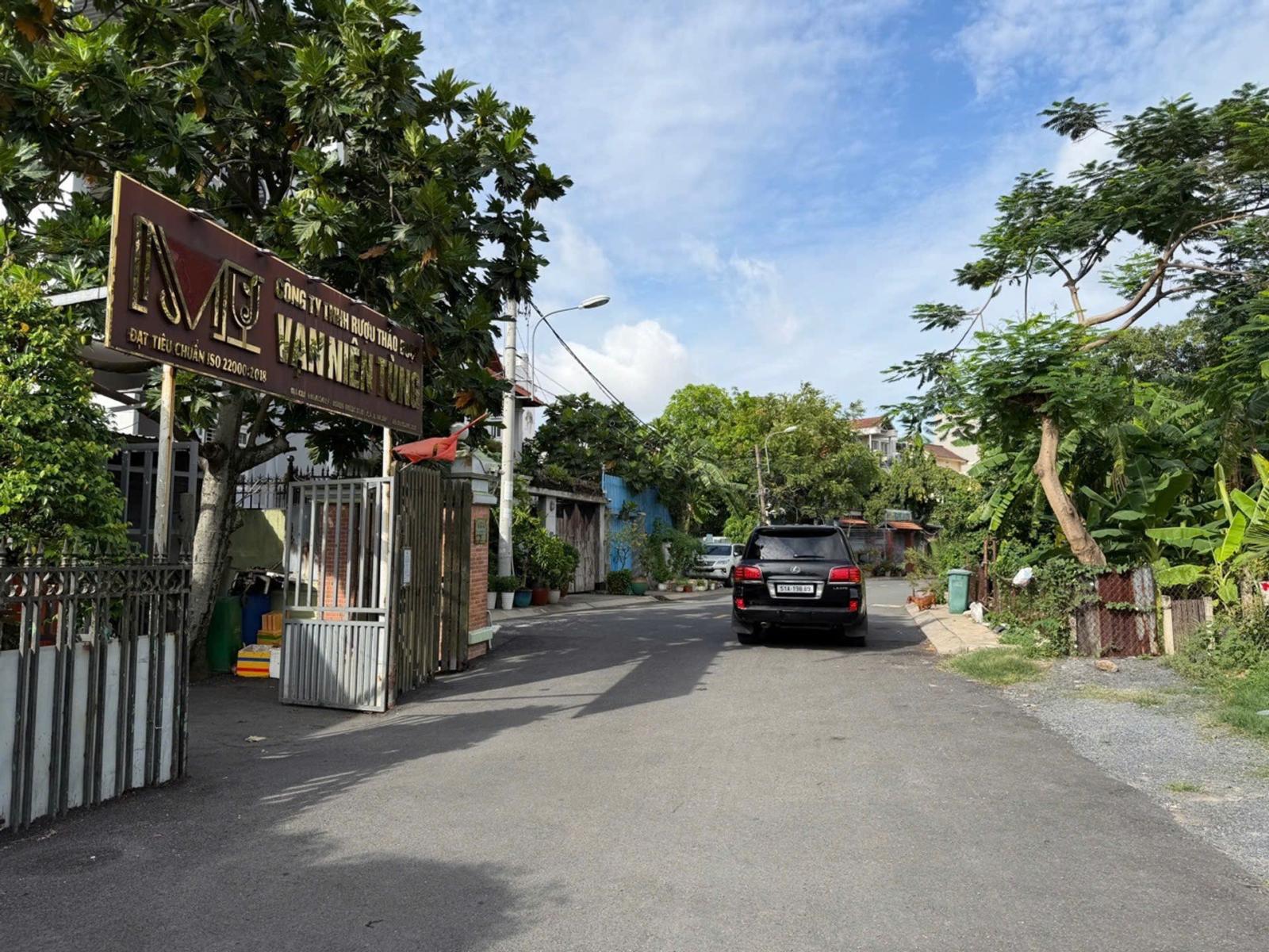 Biệt thự view công viên trục Dương Quảng Hàm, P.6, Gò Vấp, 470m2, đường 12m, 47 tỷ 16009776