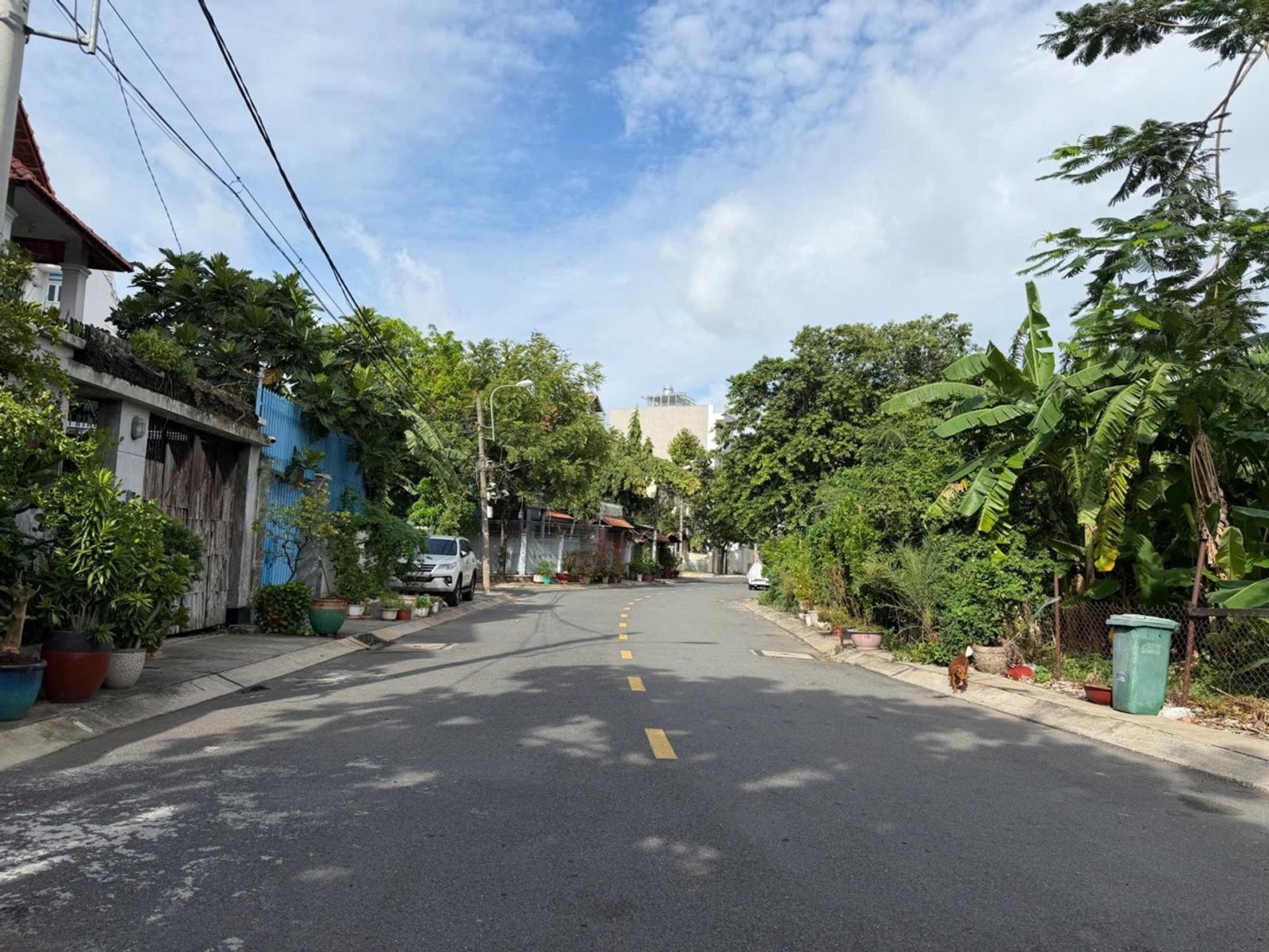 Biệt thự view công viên trục Dương Quảng Hàm, P.6, Gò Vấp, 470m2, đường 12m, 47 tỷ 16009776