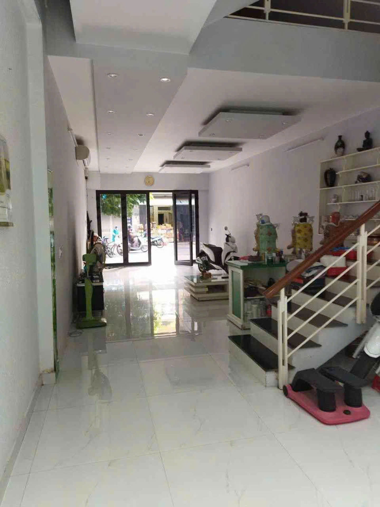 Bán nhà mặt phố Trại Lẻ - Đang có dòng tiền 20 triệu/ tháng 16009786