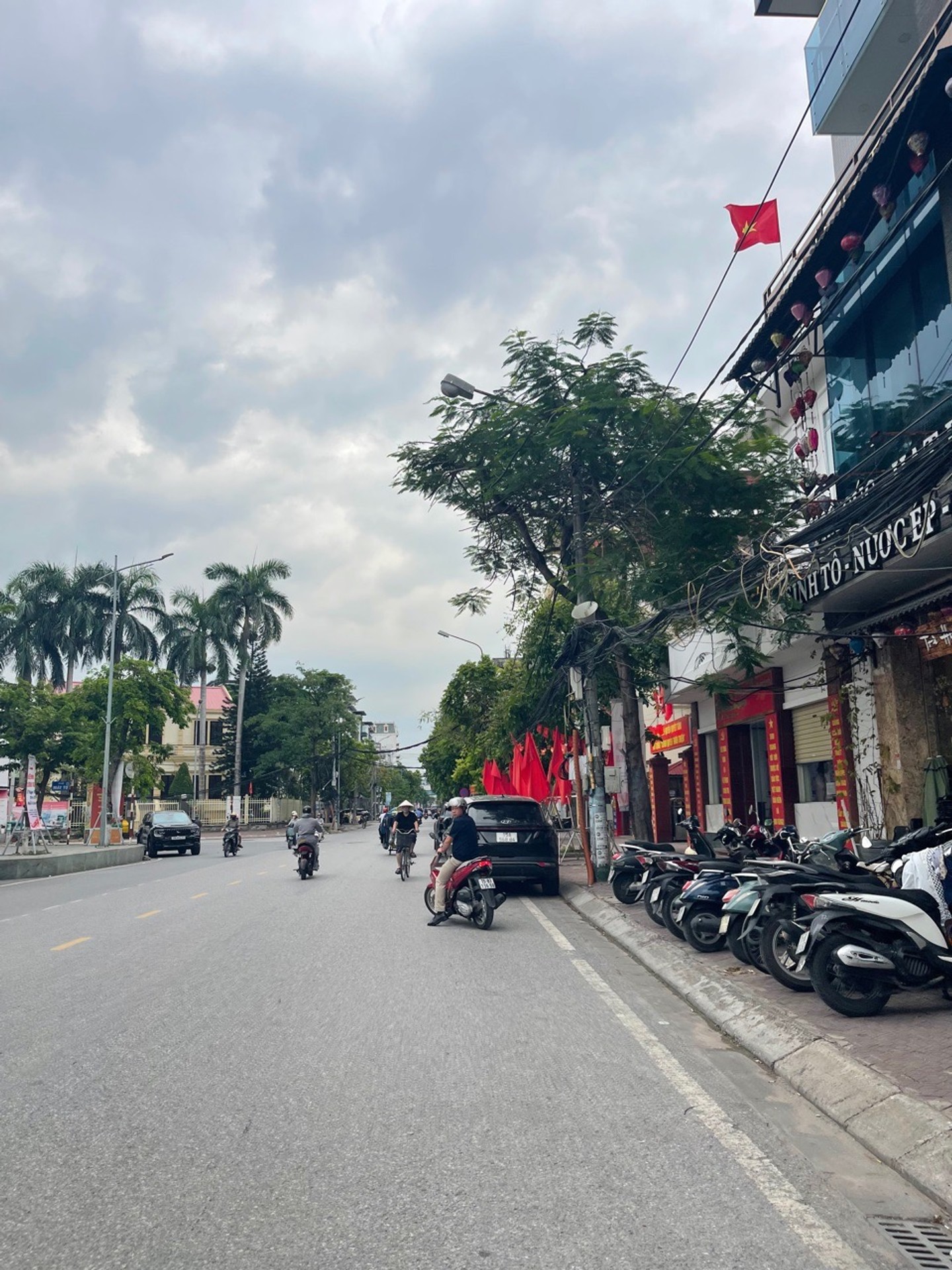 Bán nhà mặt phố Lê Lai - Đối diện vườn hoa Nguyễn Trãi, vị trí đẹp, kinh doanh tốt 16009791