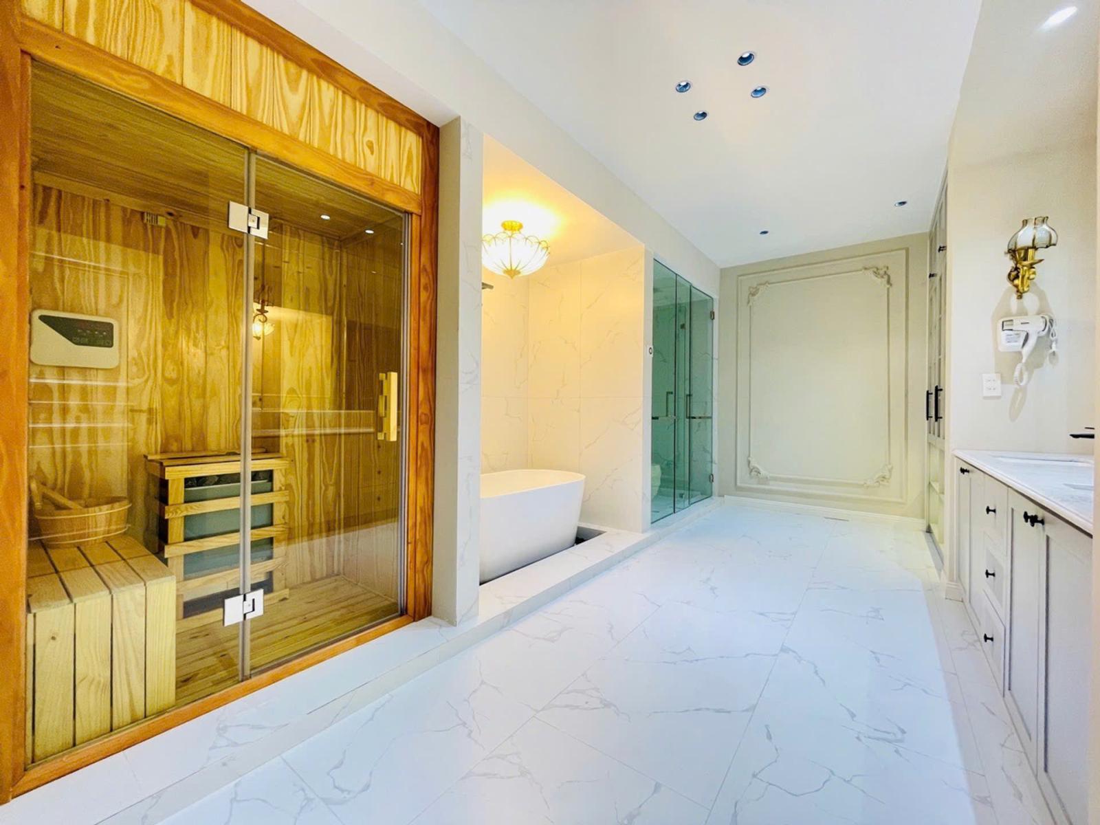 Penthouse đẳng cấp Nguyễn Tường Loan - Hoàng Minh Thảo. Full nội thất cao cấp 16009792