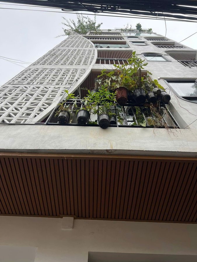Bán Nhà Đội Cấn. Ba Đình. 8 Tầng Thang Máy. Ô Tô. DT 94m2. MT 7.8m. Giá 26.8 Tỷ. 16009795