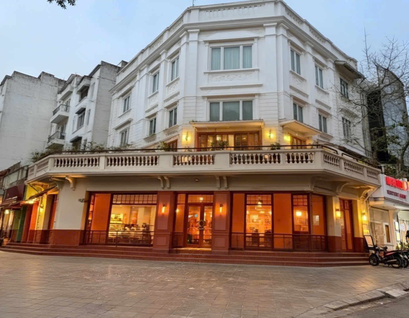 Cho thuê nhà, Trần Nhân Tông, Mai Hắc Đế, THANG MÁY; 159m2* 5T -65 tr 16009861