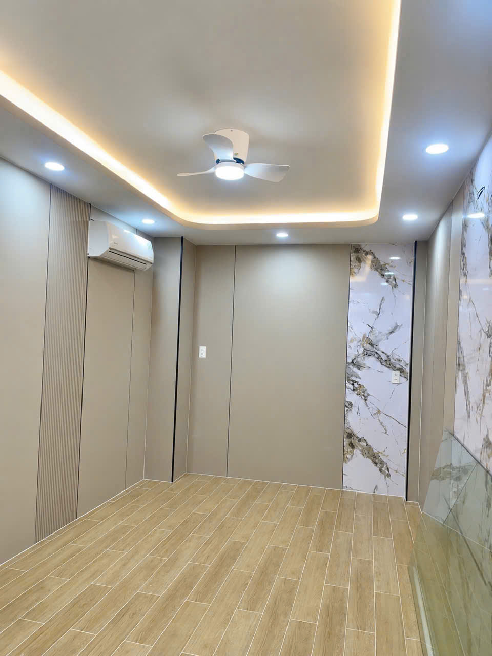 Bán Nhà Quận 10 - Tô Hiến Thành - Hẻm Xe Hơi - 60M - 6PN - Nhỉnh 11 Tỷ 16009864