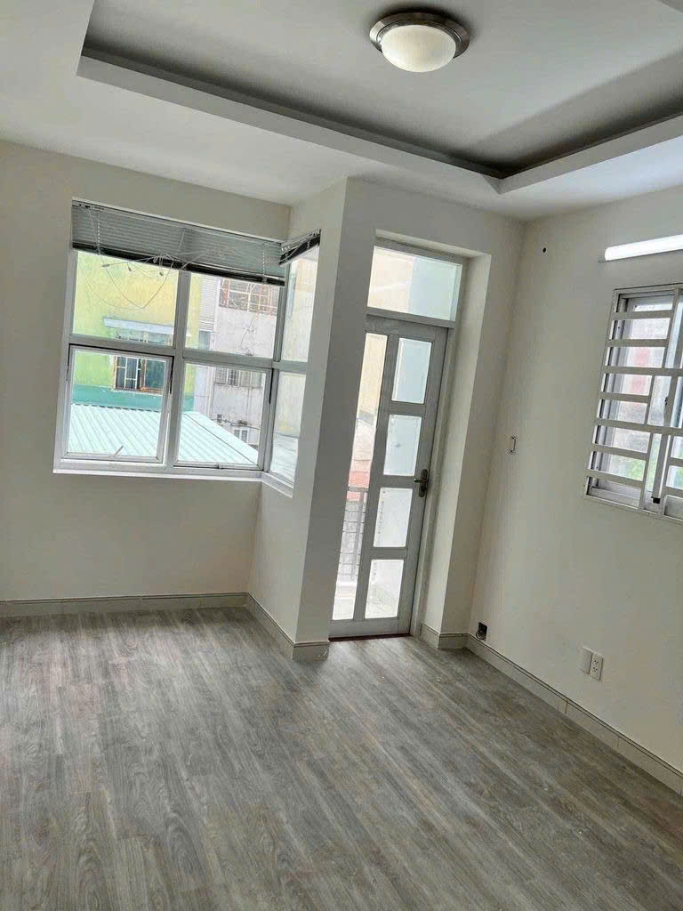 Nhà Thuê Quận 10 - 3 Tháng 2 - 5PN - 17 Triệu 16009915
