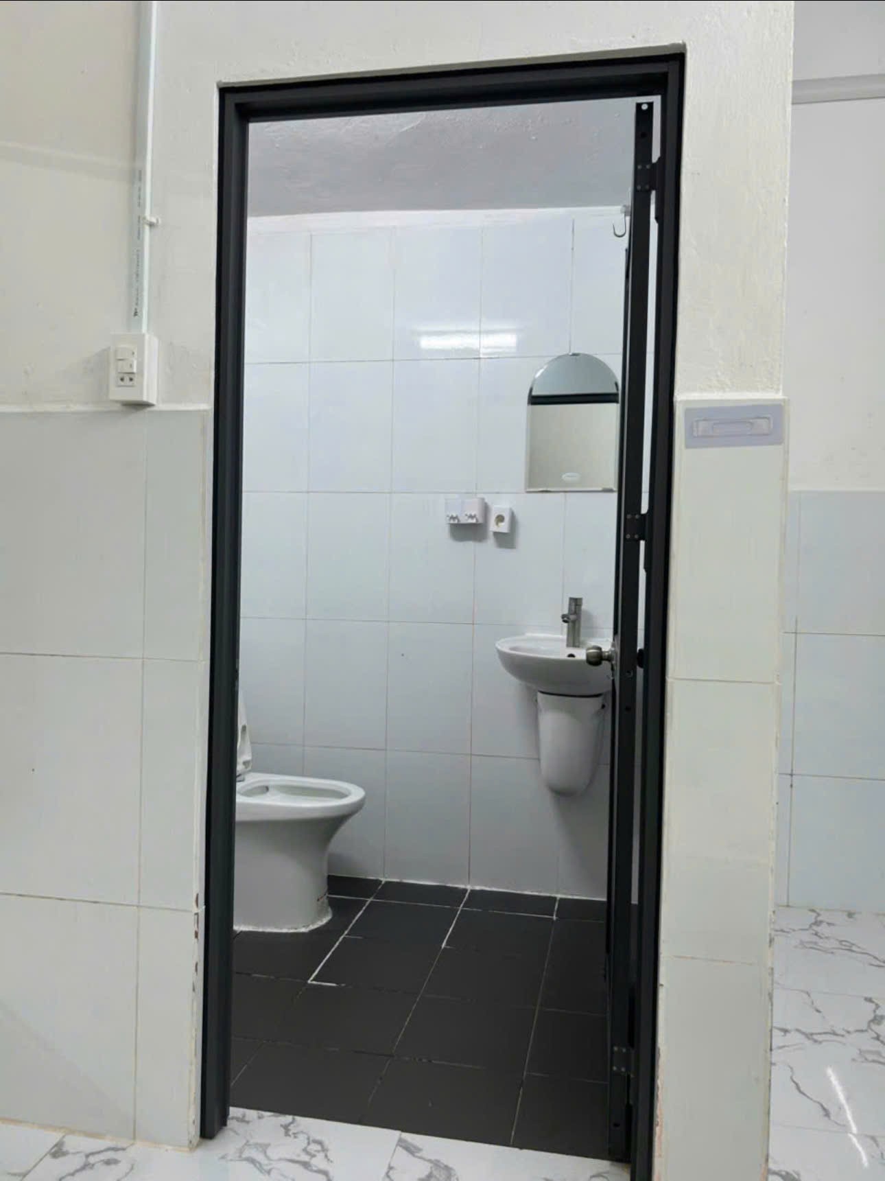 HOT HOT - CHÍNH CHỦ  Bán Nhà Đặc Khu Phú Quốc 112m² – 2PN – SÂN ĐẬU Ô TÔ – FULL NỘI THẤT – 1,45 TỶ 16009973