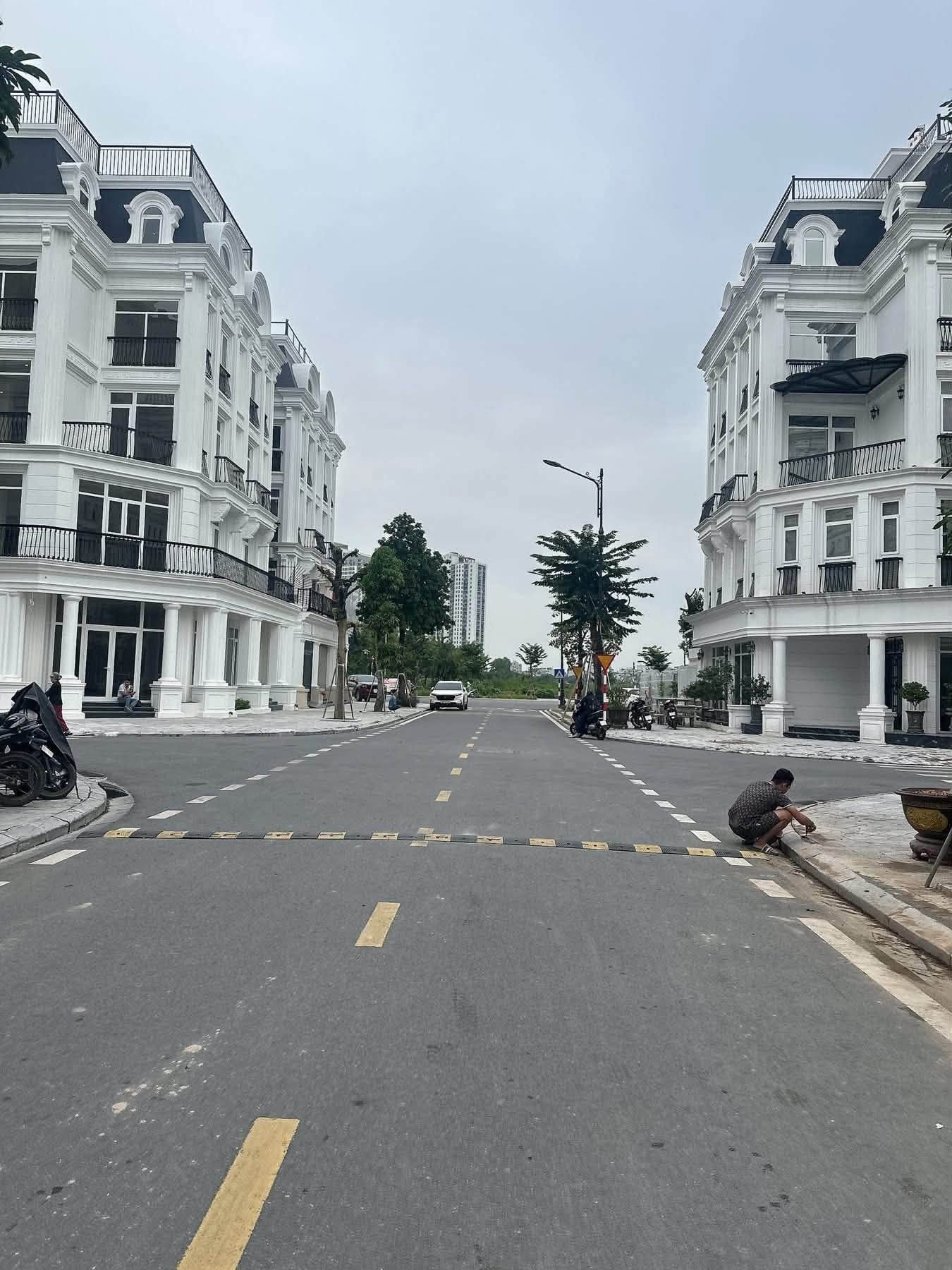 🔥 LIỀN KỀ LOUIS CITY ĐẠI MỖ – 105M² – MT 5M – 5 TẦNG – 2 THOÁNG TRƯỚC SAU – VIEW CÔNG VIÊN – KINH 16009984