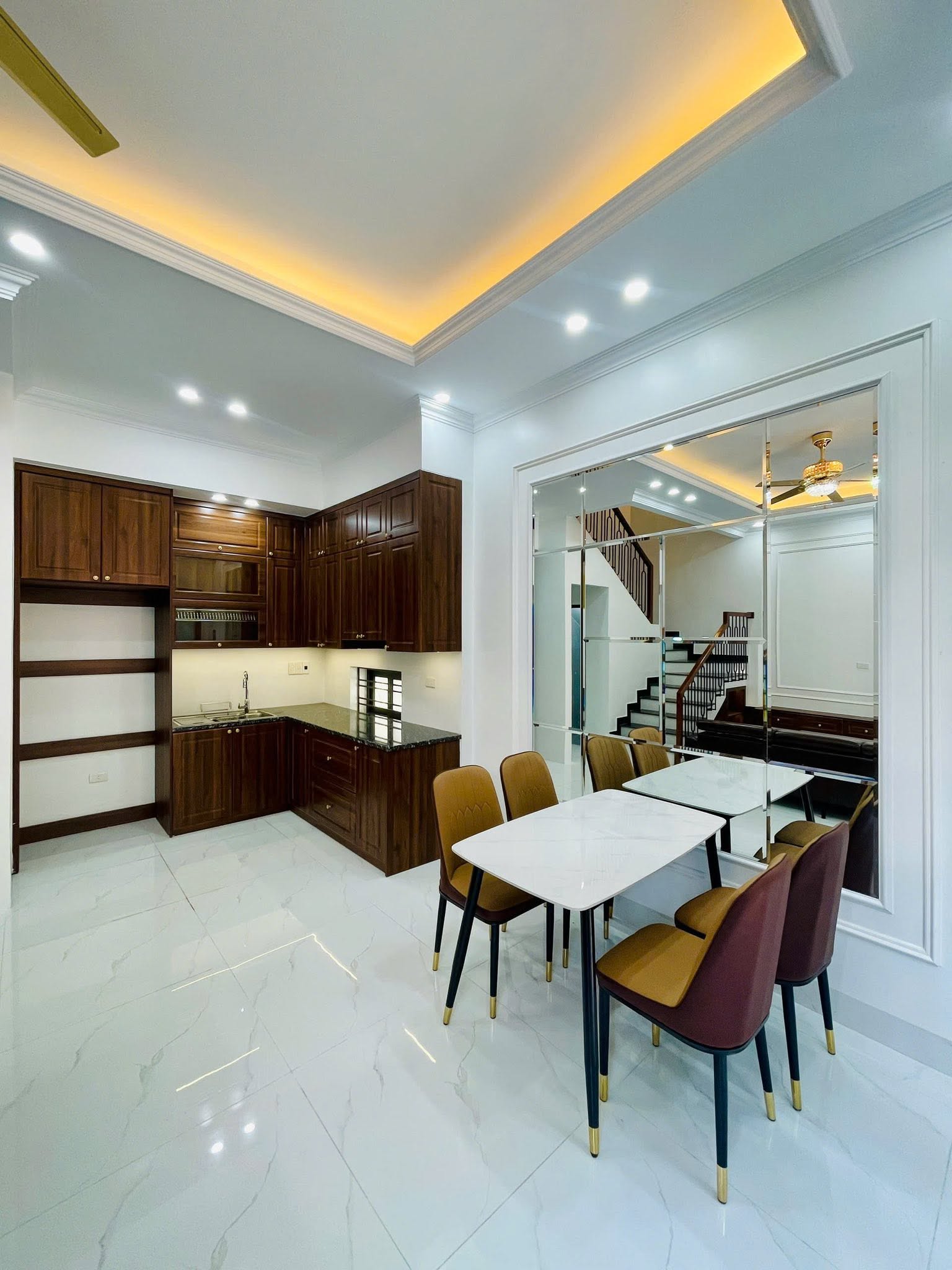 Bán nhà 4 tầng lô góc đẹp ngõ đường Ngô Quyền, ph Thanh Bình, TP HD, 40m2, mt 6.26m, 3 ngủ 16010107