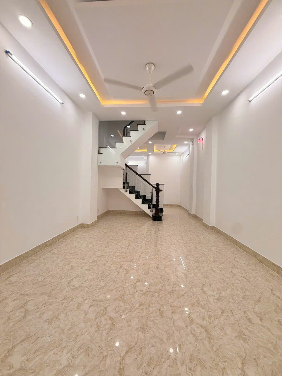 CHO THUÊ NHÀ - HXH Thạnh Xuân 24, Quận 12 - 3 tầng, 4PN - 12tr/tháng 16010129