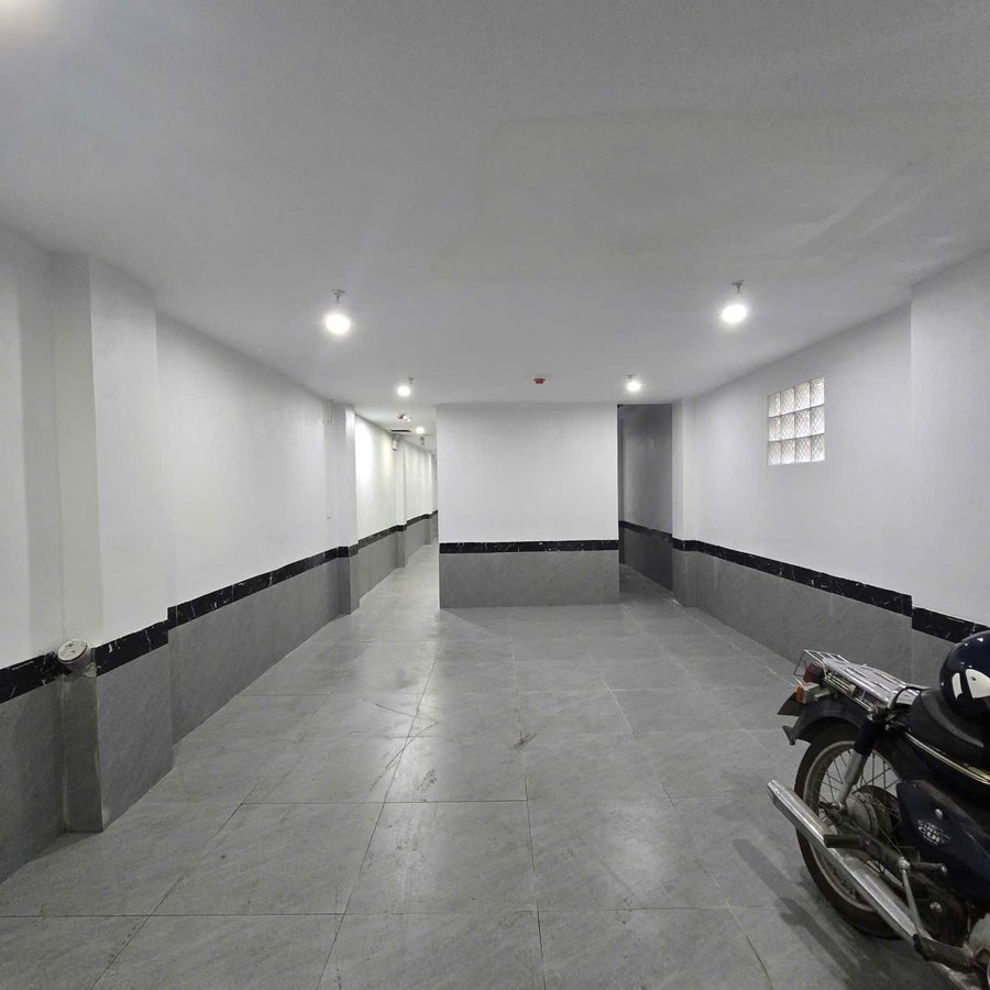 Bán Nhà Kim Đồng. Hoàng Mai. Ô Tô. Vỉa Hè. DT 37m2. MT 3,5m. 7 Tầng. Giá 16.9 Tỷ 16010137