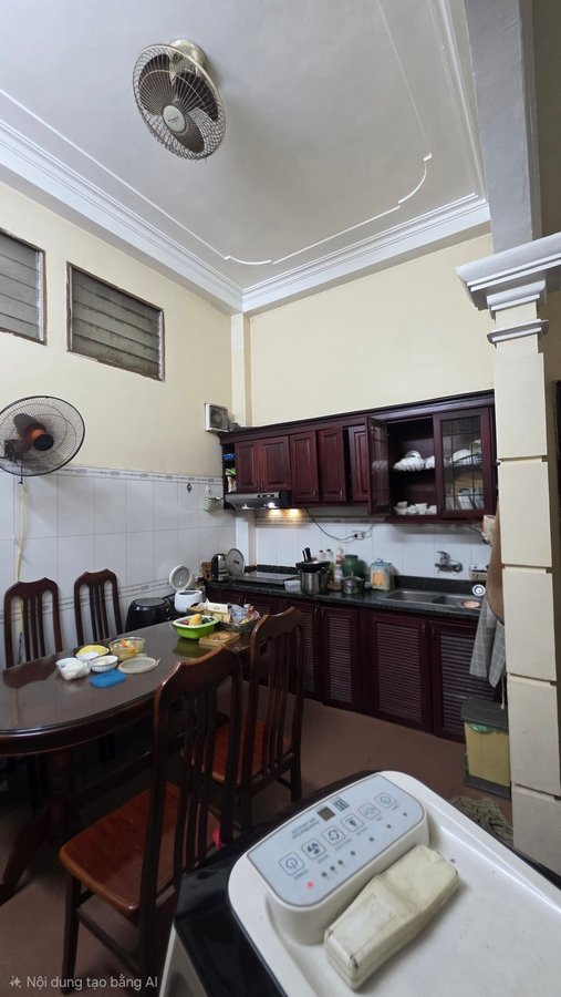 Bán Nhà Quan Hoa. Cầu Giấy. Ô Tô. DT 39m2. MT 4m. 5 Tầng. Giá 9.5 Tỷ. 16010138